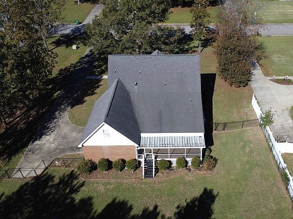 3rd image of 143 Susina Dr