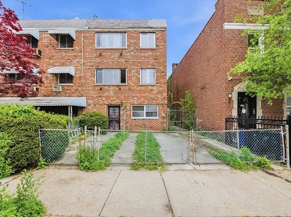 1323 E 222nd St #B31, Bronx, NY 10469