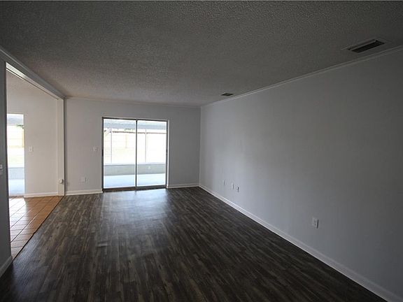 2nd image of 1413 Morningside Dr