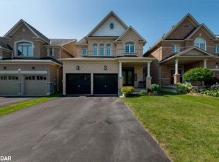 1327 Hunter St, Innisfil, ON L9S0G8