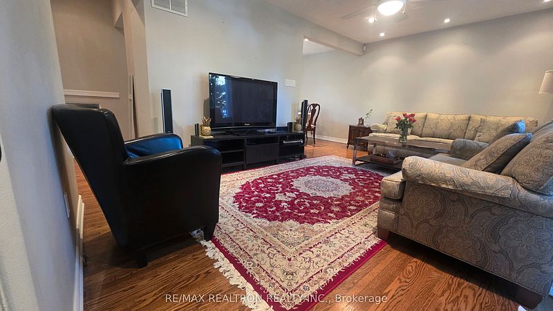 Toronto House for rent - 3 Bedrooms in Toronto
