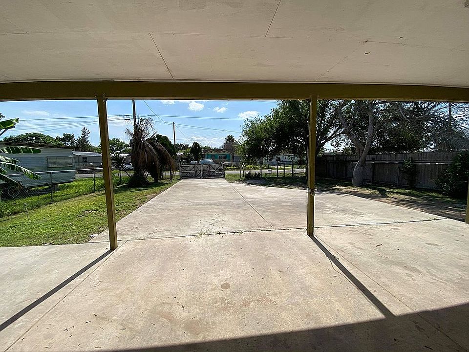 1st image of 4004 Evelyn Ave