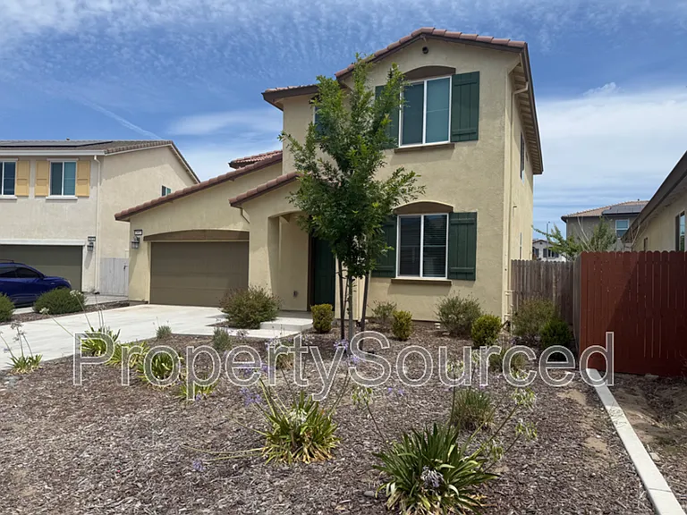 2957 Mokelumne Ct — Photo 2