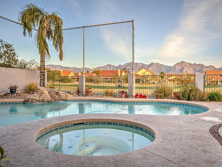 11018 N Mountain Breeze Dr — Photo 8