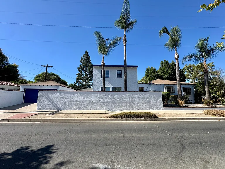 6205 Gentry Ave — Photo 26