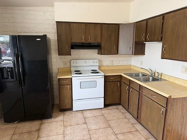1st image of 2948 N Tyndall Ave #2948
