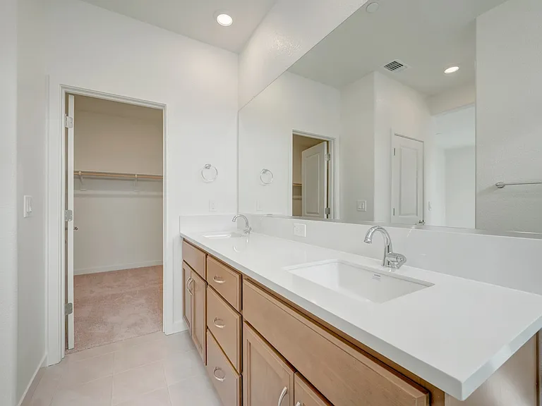14545 Southpointe Dr #81 — Photo 23