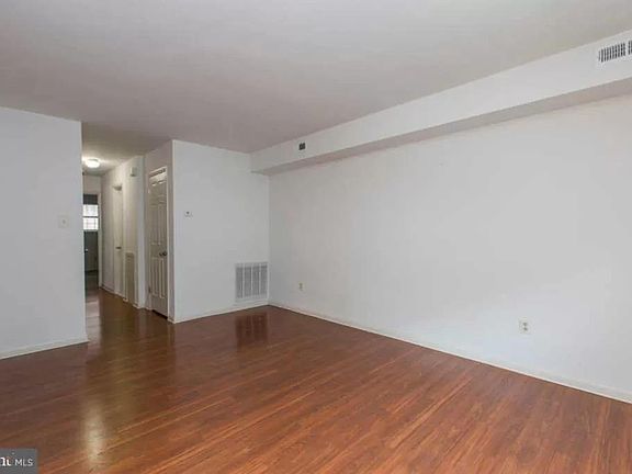 3rd image of 215 Parker Ave #2