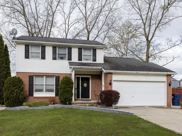 264 Sundridge Dr, Amherst, NY 14228