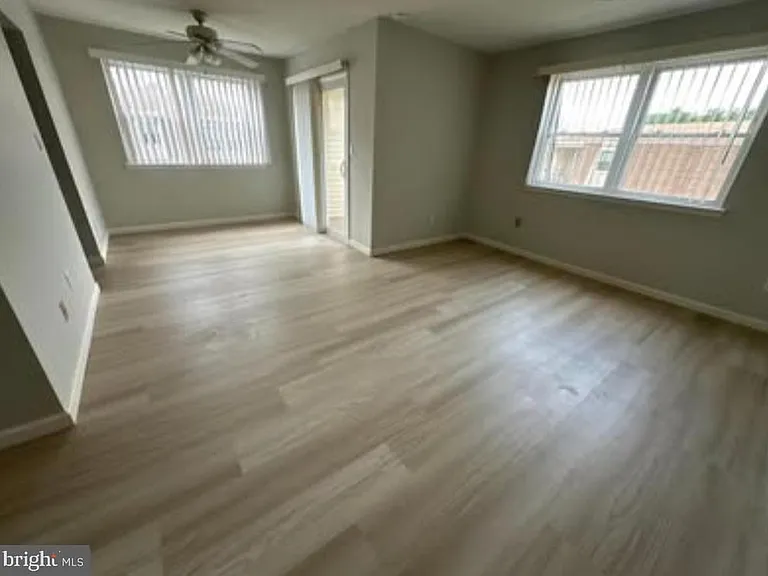 5 Florence Tollgate Pl #7 — Photo 3