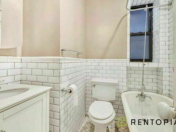 3rd image of 205 Saint James Pl #2S
