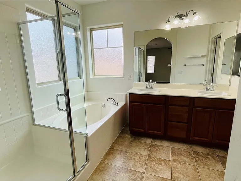 669 Emerald Idol Pl — Photo 14