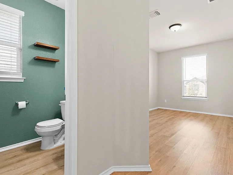 1228 Ayham Trl — Photo 2