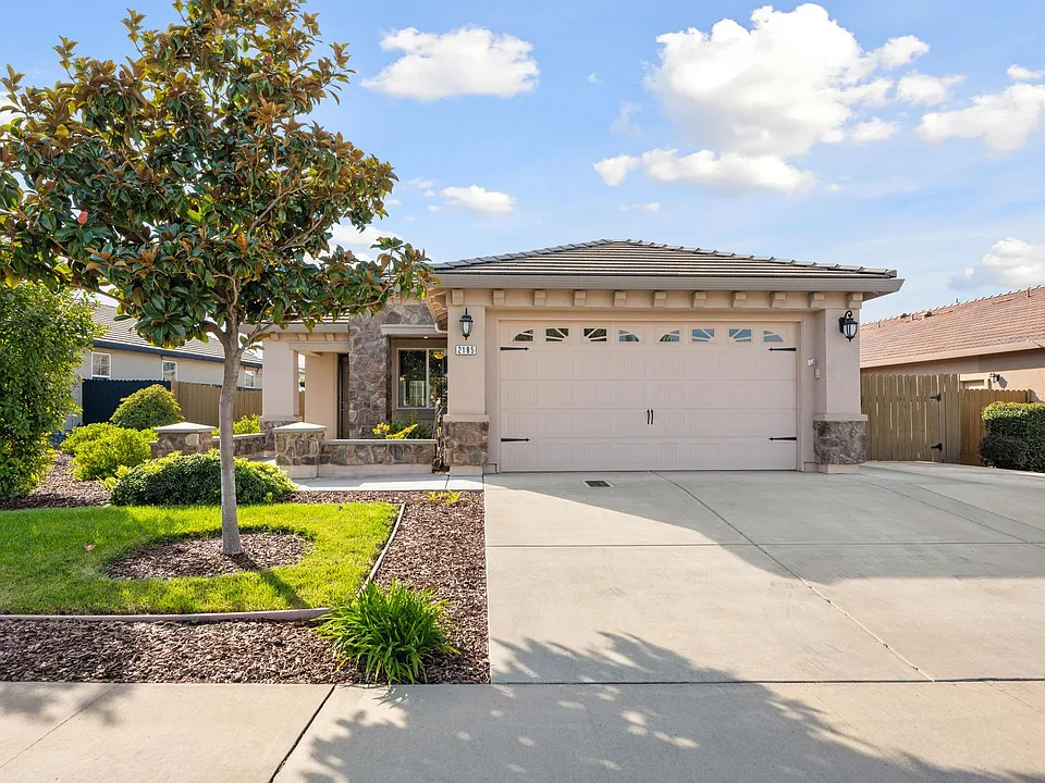 2185 Dripping Rock Ln