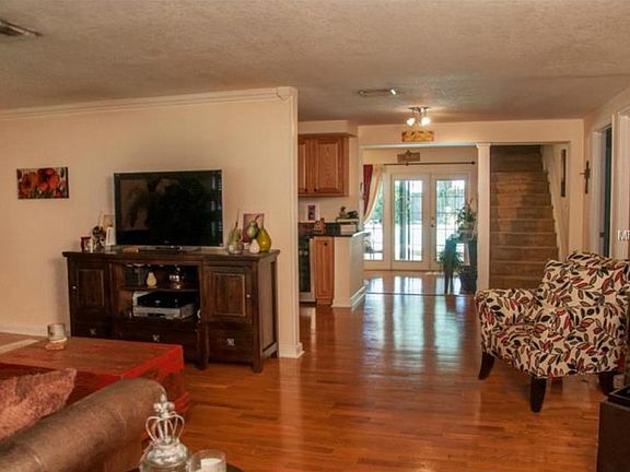 5th image of 5418 Venetian Blvd NE