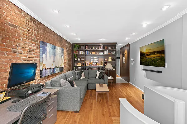 Sold by Compass | media 3