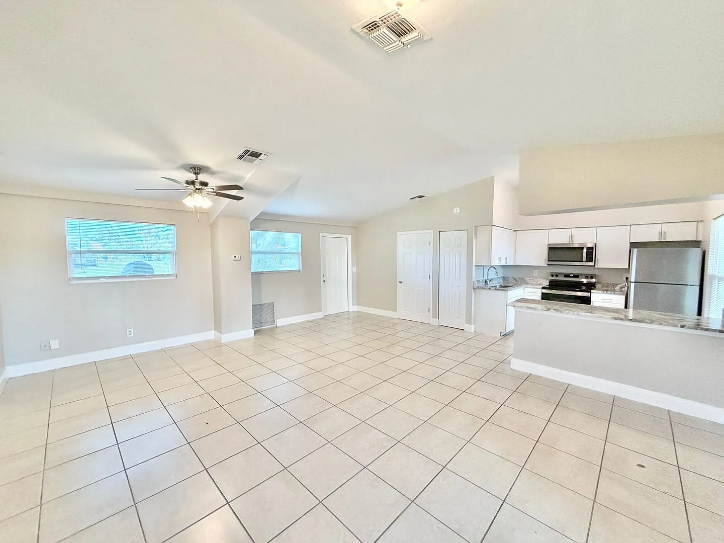 Avalon Apartments — Photo 4