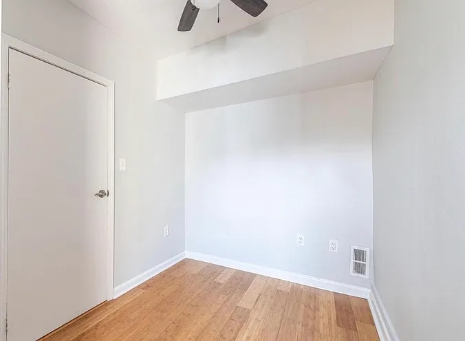 2649 S Bouvier St — Photo 8
