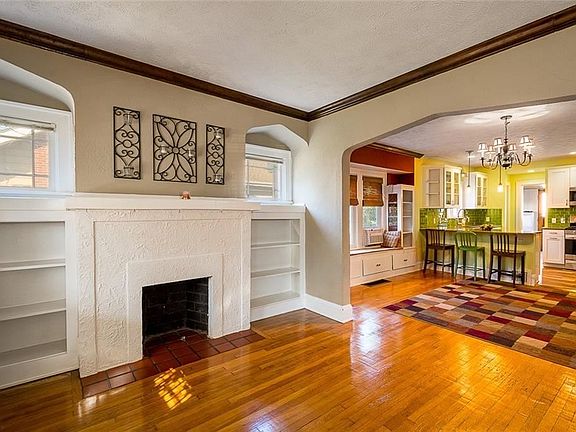 5th image of 3544 Granton Ave