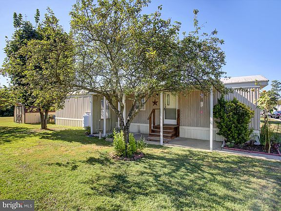 5th image of 10 Coral Dr