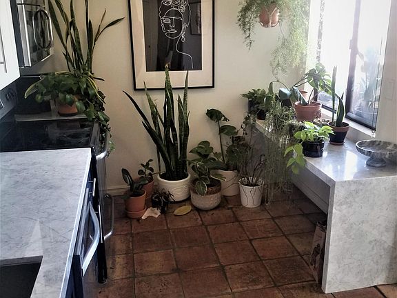 2nd image of 1900 Vine St APT 402