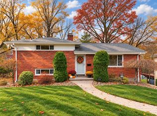 4798 Oakridge Dr, Pittsburgh, PA 15227