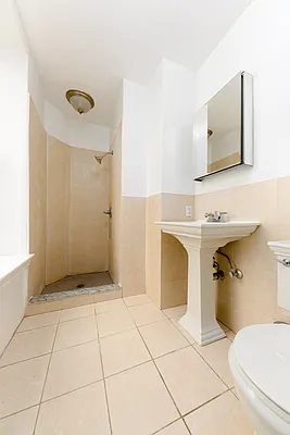 Rented by Keller Williams NYC | media 27