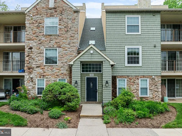 108 Deer Run, Norristown, PA 19403