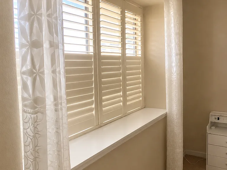 1720 N Highlands Ave — Photo 2