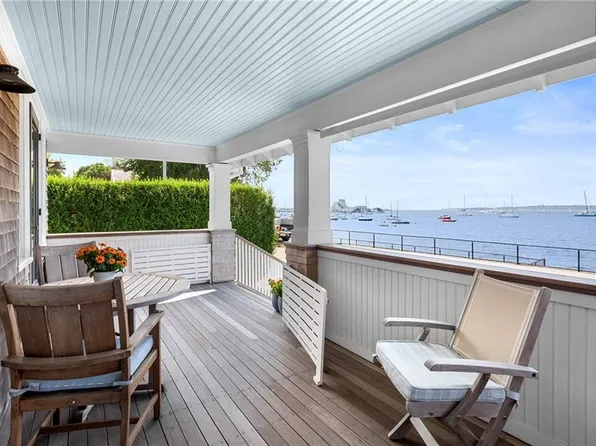 115 Washington St, Newport, RI 02840