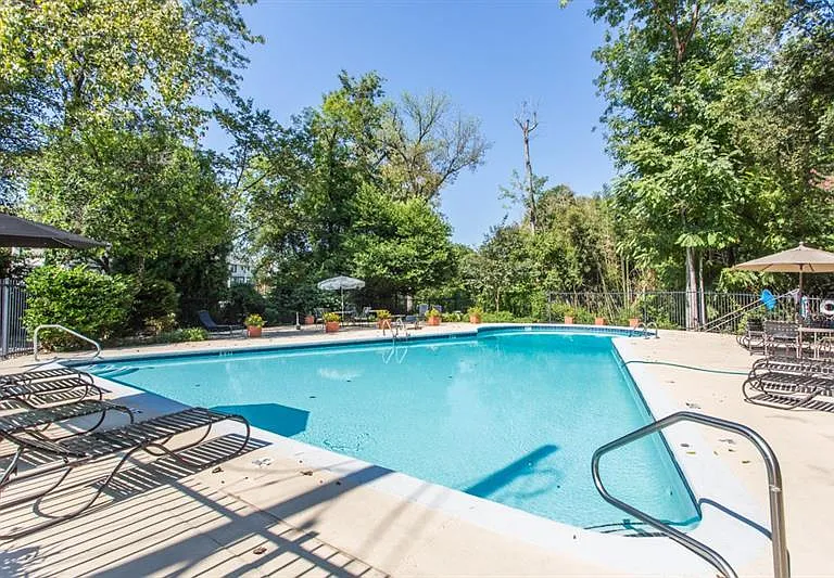 120 Biscayne Dr NW #B10 — Photo 27