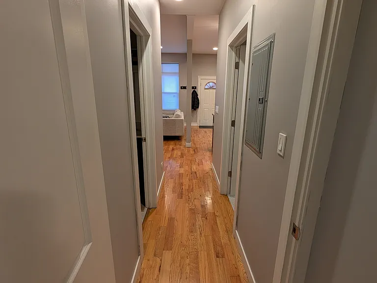 1463 W Huron St #1R — Photo 10