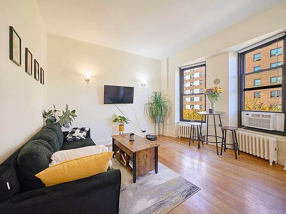 2nd image of 78 Manhattan Ave APT 5E
