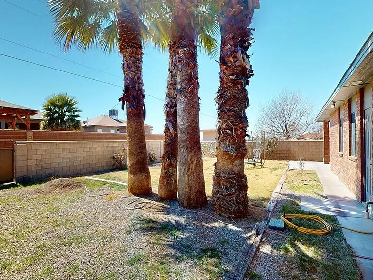 1022 Mimosa Ave — Photo 71