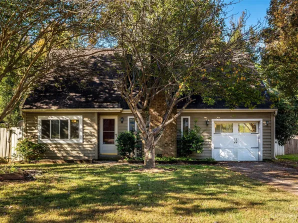 6719 Montezuma Trl, Charlotte, NC 28227