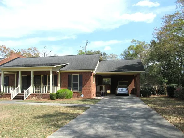 1549 Ivy Ln, Moultrie, GA 31768