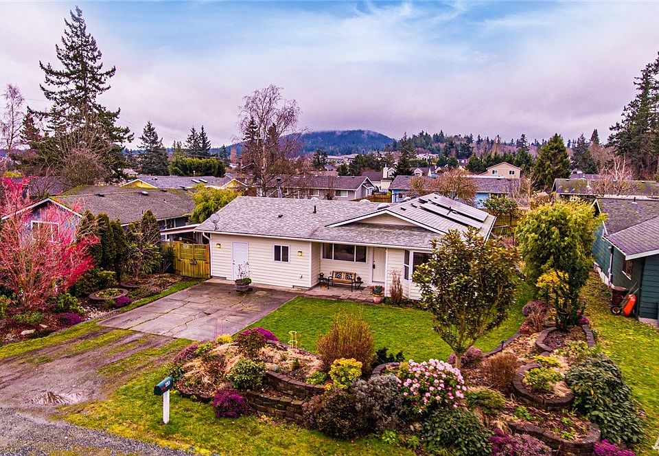 Welcome to 2213 31st St. This warm and inviting 3 bdrm, 2 bath Rambler has so much to offer.  Come take a look inside. New insulation, solar panels, solar tubes, bamboo flooring...the list goes on.....