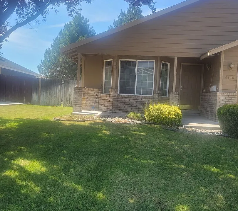 6408 Robinson Dr