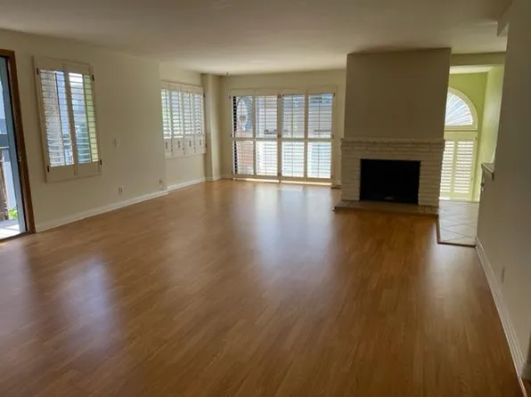 811 Kalpati Cir APT A, Carlsbad, CA 92008