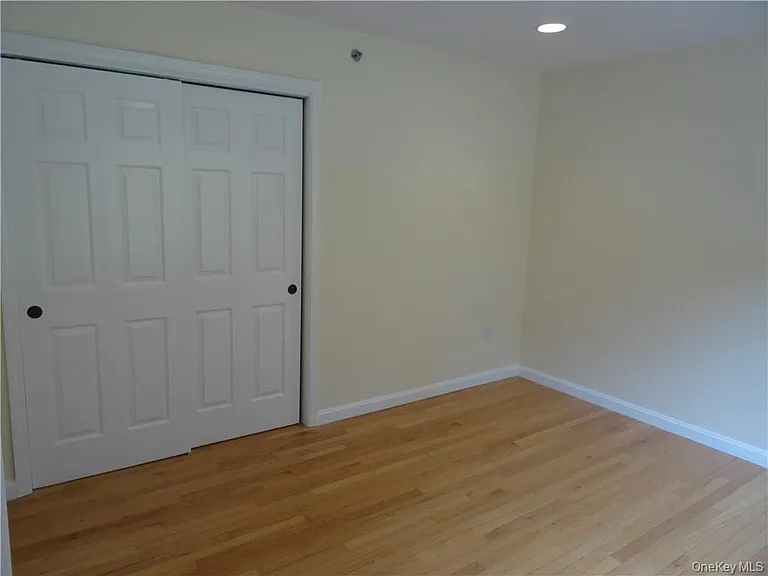 30 Mortimer Ter — Photo 12