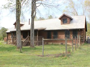 512 E Valley Rd NE, Rydal, GA 30171