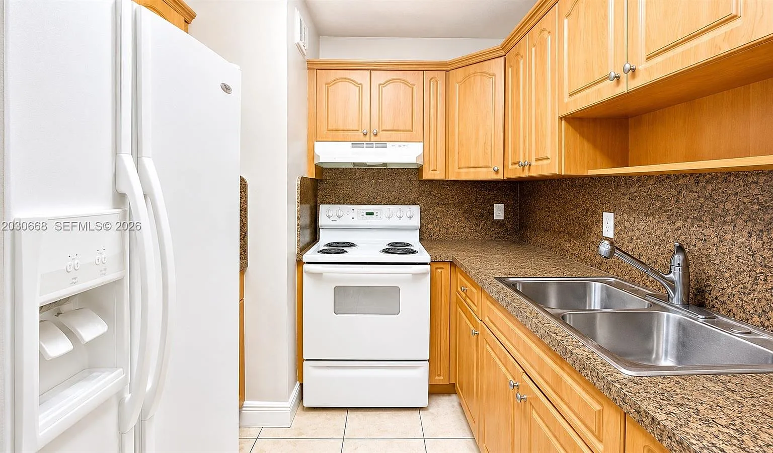 Heather Walk Condo — Photo 3