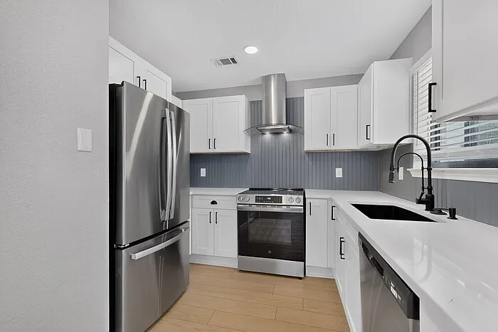 3701 University Dr — Photo 18