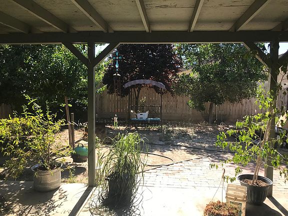 3rd image of 2903 S Linda Vista St