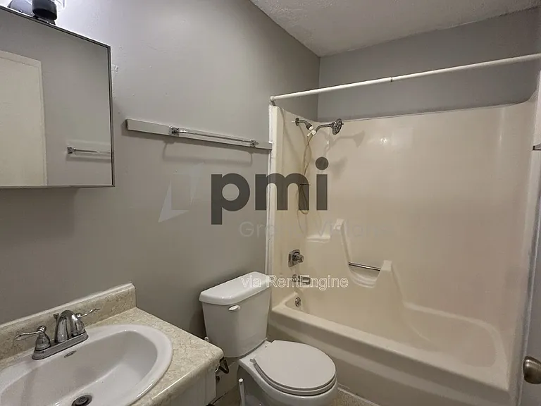 24 W Buchanan Ave #16 — Photo 4