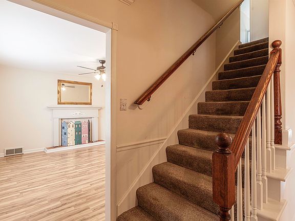 4th image of 6939 Bent Creek Dr