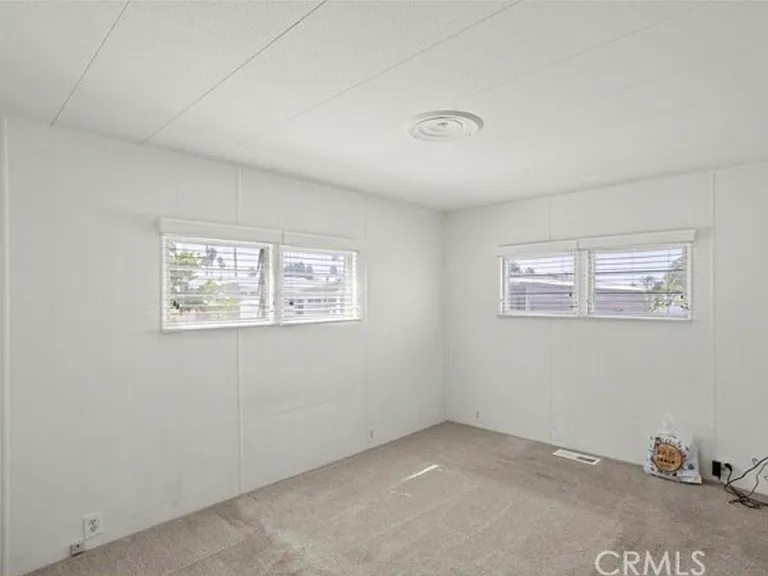 640 San Jose Dr — Photo 7