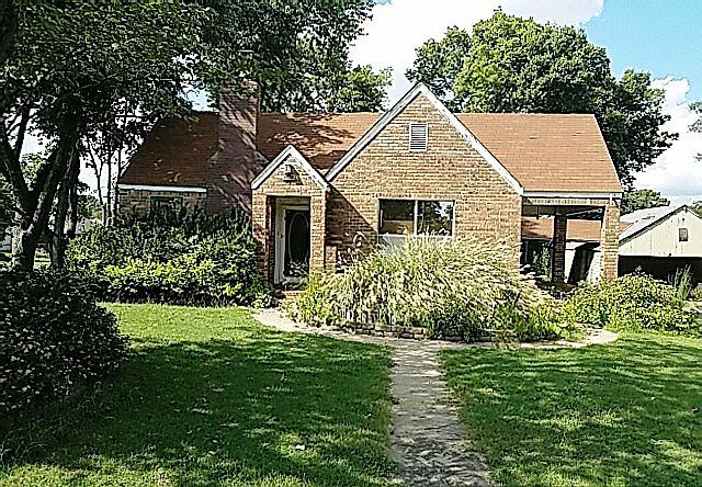 1st image of 1510 W Arch Ave