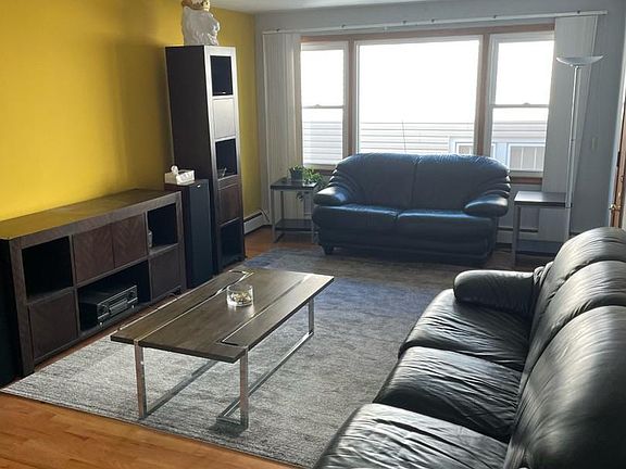 4th image of 2331 N Sayre Ave APT 2A