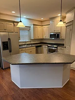 408 Sprucepine Rd — Photo 2